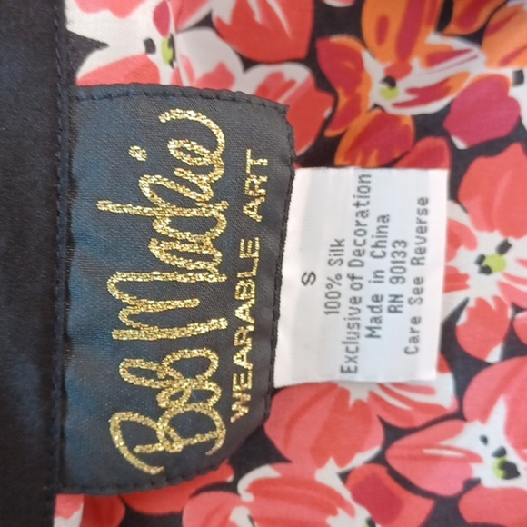 Bob Mackie Wearable Art Black/Pink Floral 100% Silk Top, Sequins, 21" PTP, 28" L - Picture 7 of 8